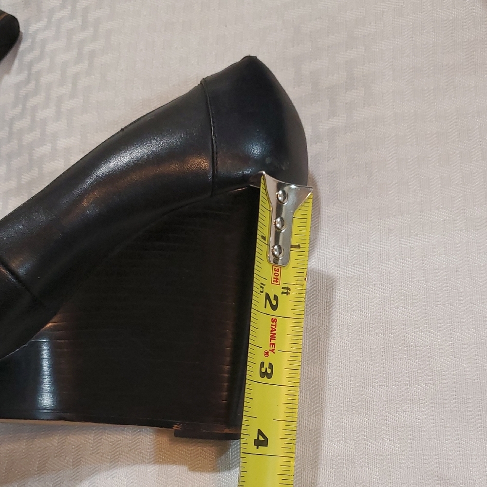 Michael Kors Elegant Black  Wedge Heels with Gold Accent - Picture 8 of 10